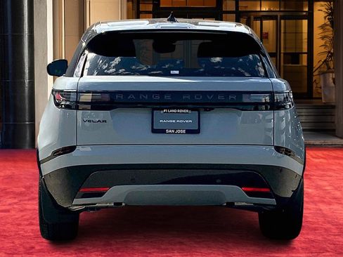 New 2026 Land Rover Range Rover Velar Dynamic SE image 5