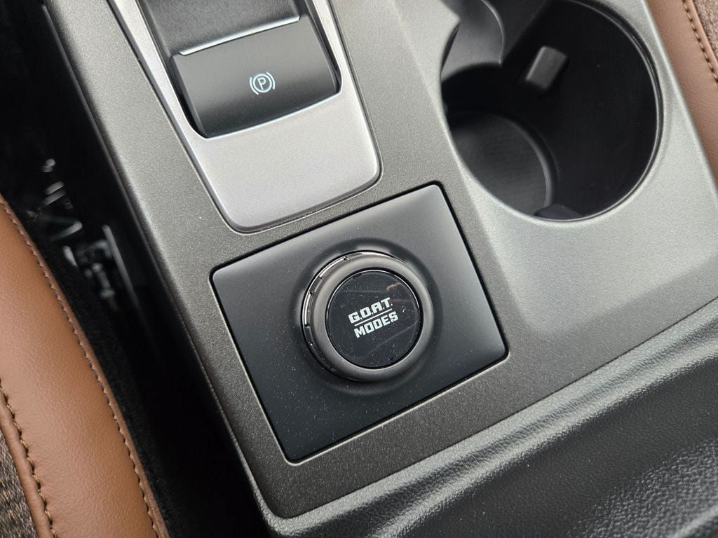 New 2026 Ford Bronco Sport Outer Banks w/ Outer Banks Tech Package+ AWD/4WD image 17