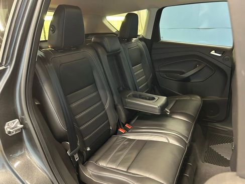 Used 2019 Ford Escape Titanium image 44
