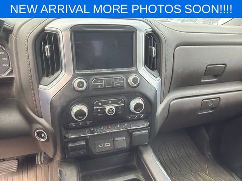 Used 2019 GMC Sierra 1500 SLT w/ SLT Premium Package AWD/4WD image 9