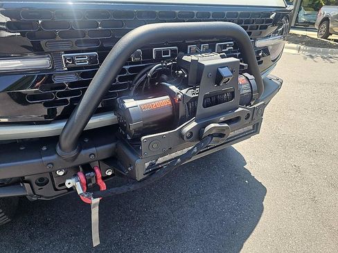 Used 2023 Ford Bronco Wildtrak AWD/4WD image 11