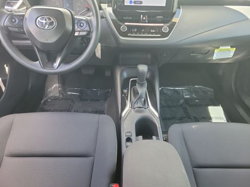 Certified 2025 Toyota Corolla LE FWD image 17