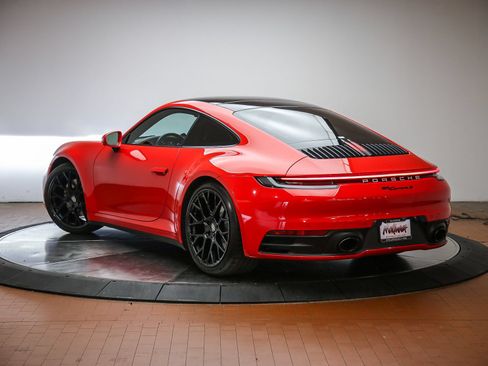 Certified 2022 Porsche 911 Carrera S RWD image 3