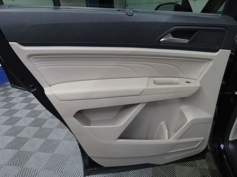 Used 2021 Volkswagen Atlas SEL R-Line image 56