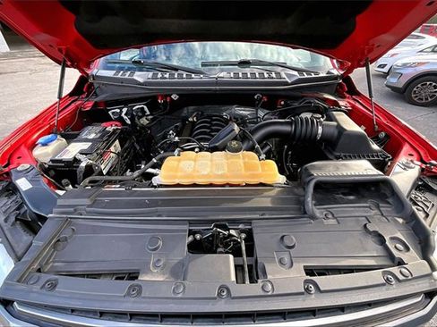 Used 2018 Ford F150 XLT w/ Equipment Group 302A Luxury image 9