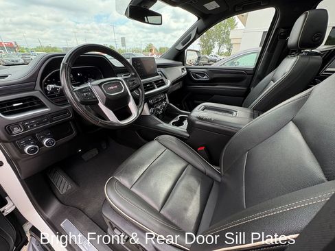 Used 2022 GMC Yukon SLT w/ SLT Premium Package AWD/4WD image 14