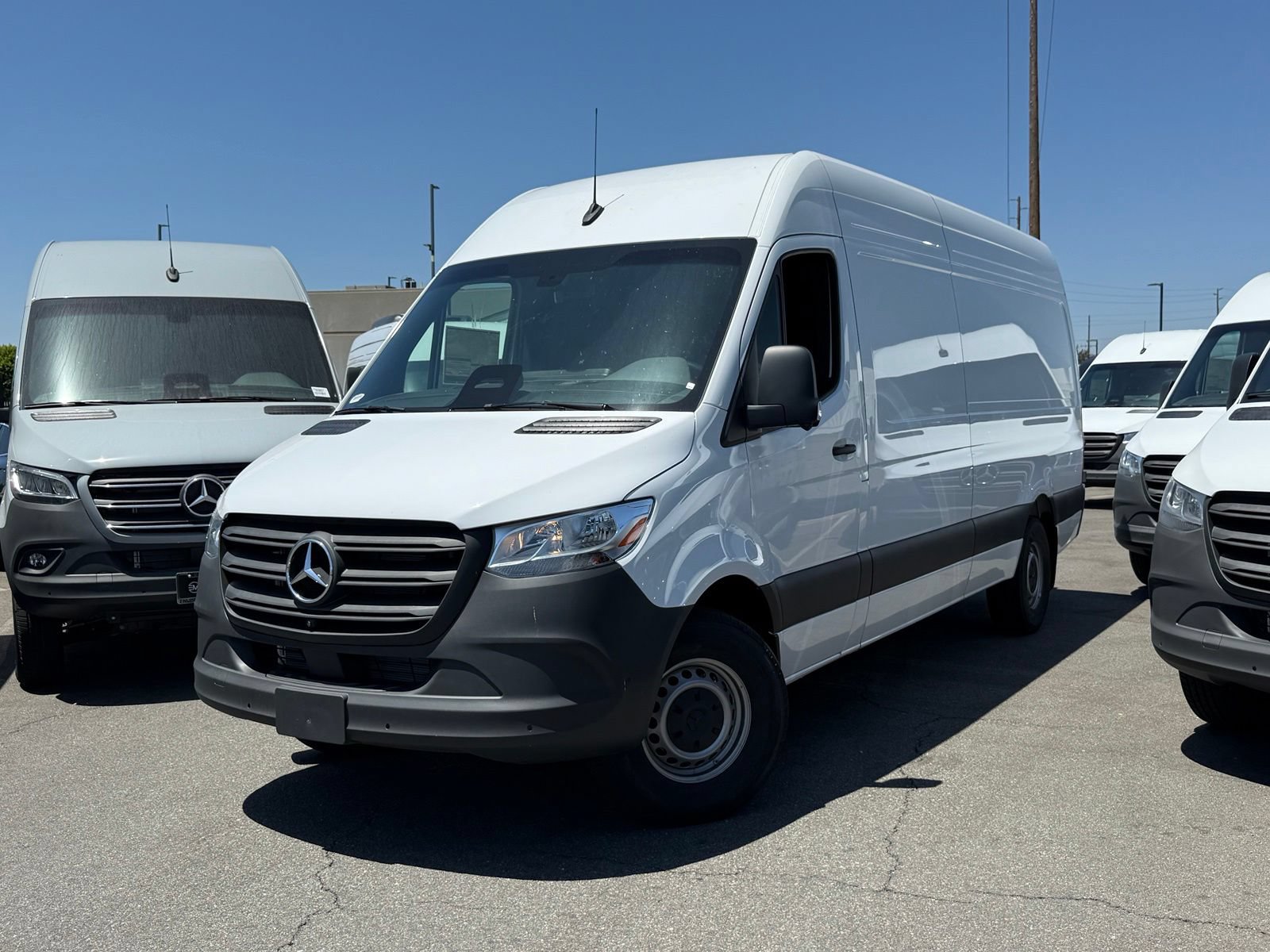 New 2026 Mercedes-Benz Sprinter 2500 image 2