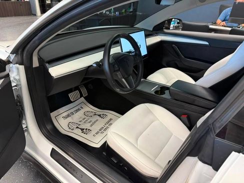Used 2022 Tesla Model 3 Performance AWD/4WD image 9