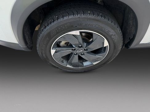 Used 2024 Nissan Rogue SV AWD/4WD image 37