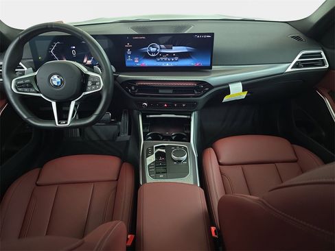 Used 2025 BMW 330i xDrive Sedan w/ M Sport Package image 13