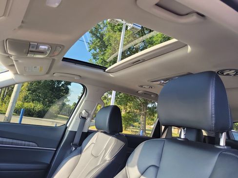 Used 2023 Kia Telluride EX w/ EX Captain's Chair Package AWD/4WD image 36