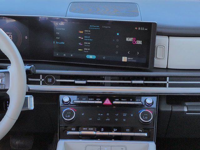 Used 2026 Hyundai Santa Fe SEL FWD image 17