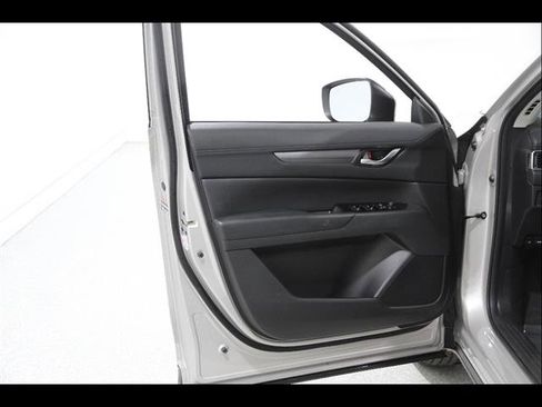 Certified 2025 MAZDA CX-5 AWD 2.5 S w/ Preferred Package image 4