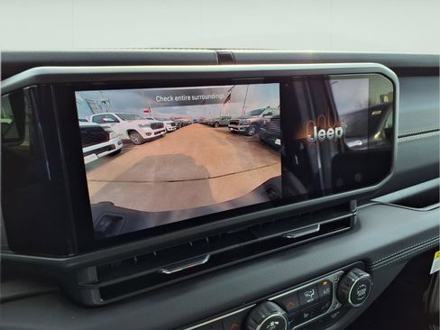 New 2026 Jeep Gladiator Sport image 13