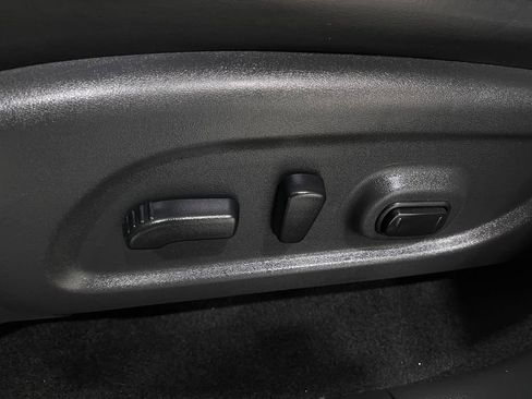 Used 2019 INFINITI QX60 Luxe w/ Essential Package image 18