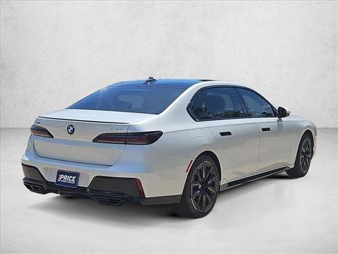 Used 2024 BMW 760i xDrive AWD/4WD image 5
