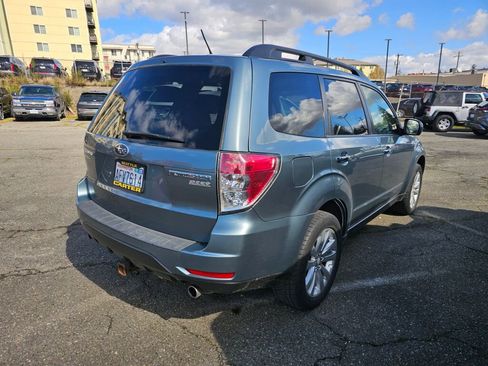 Used 2011 Subaru Forester 2.5X Premium image 8