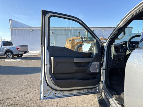 Used 2023 Ford F150 Lightning Lariat w/ Max Trailer Tow Package image 12