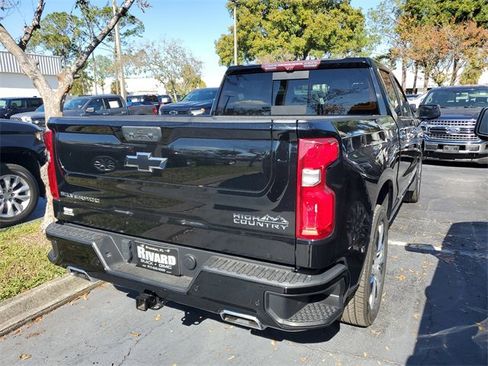 Used 2022 Chevrolet Silverado 1500 High Country w/ High Country Premium Package image 4