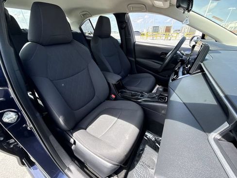 Used 2022 Toyota Corolla LE FWD image 25
