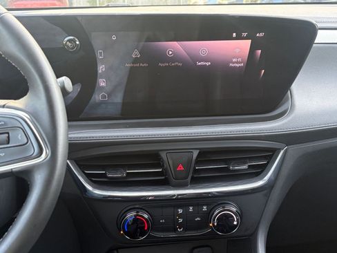 Used 2025 Buick Encore GX Preferred FWD image 17