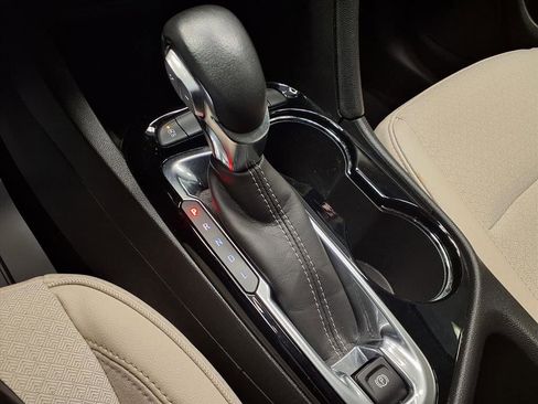 Used 2021 Buick Encore GX Preferred w/ Sport Touring Package image 17