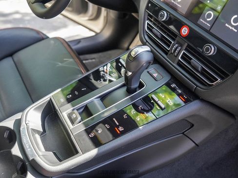 Used 2025 Porsche Macan GTS image 51