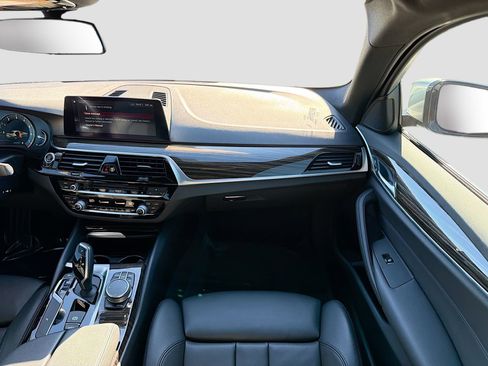 Used 2019 BMW 530i w/ Convenience Package image 20