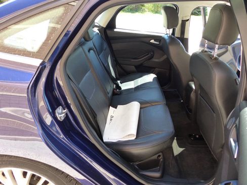 Used 2017 Ford Focus Titanium FWD image 44