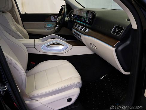 Used 2023 Mercedes-Benz GLS 450 4MATIC image 39