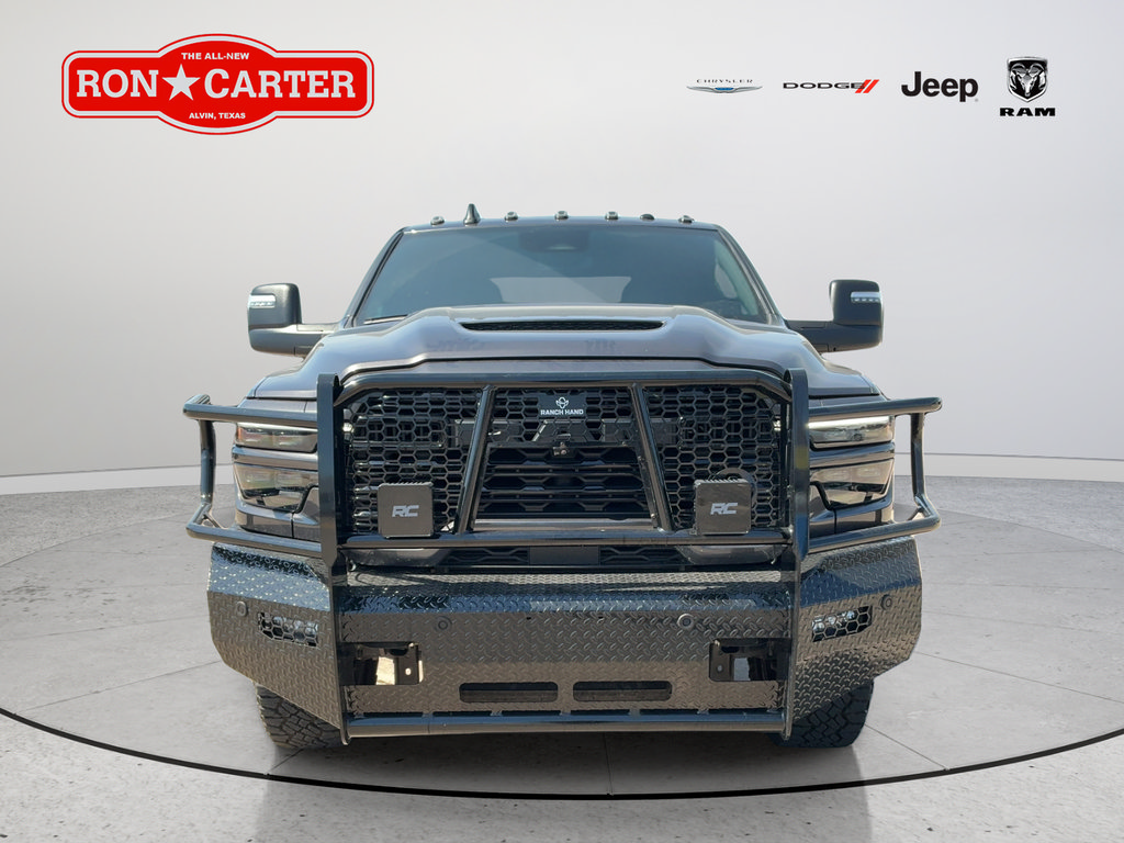 Used 2025 RAM 2500 Limited AWD/4WD image 2