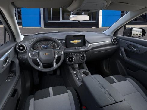 New 2025 Chevrolet Blazer LT w/ Driver Confidence Package FWD image 15
