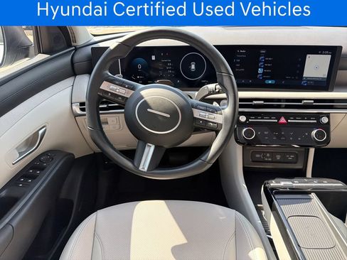 Certified 2025 Hyundai Tucson SEL AWD/4WD image 16