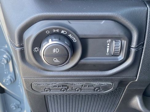 New 2025 Jeep Gladiator High Tide image 27