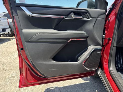 New 2026 GMC Acadia Elevation w/ Black Edition FWD image 18