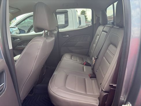Used 2022 GMC Canyon Denali AWD/4WD image 13