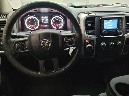 Used 2018 RAM 1500 Classic SLT image 22