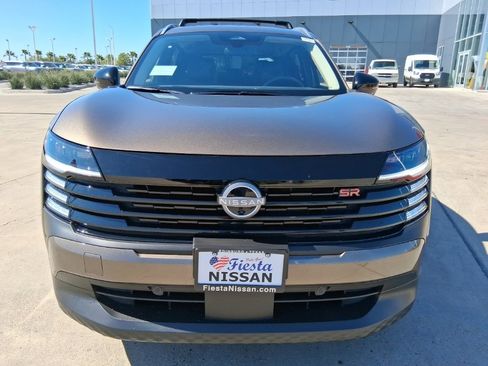 New 2026 Nissan Kicks SR image 2