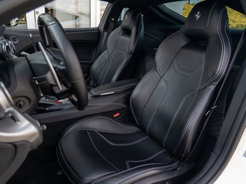 Used 2017 Ferrari F12 Berlinetta RWD image 31