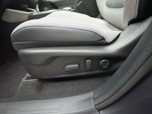 Certified 2026 Subaru Forester Premium image 28