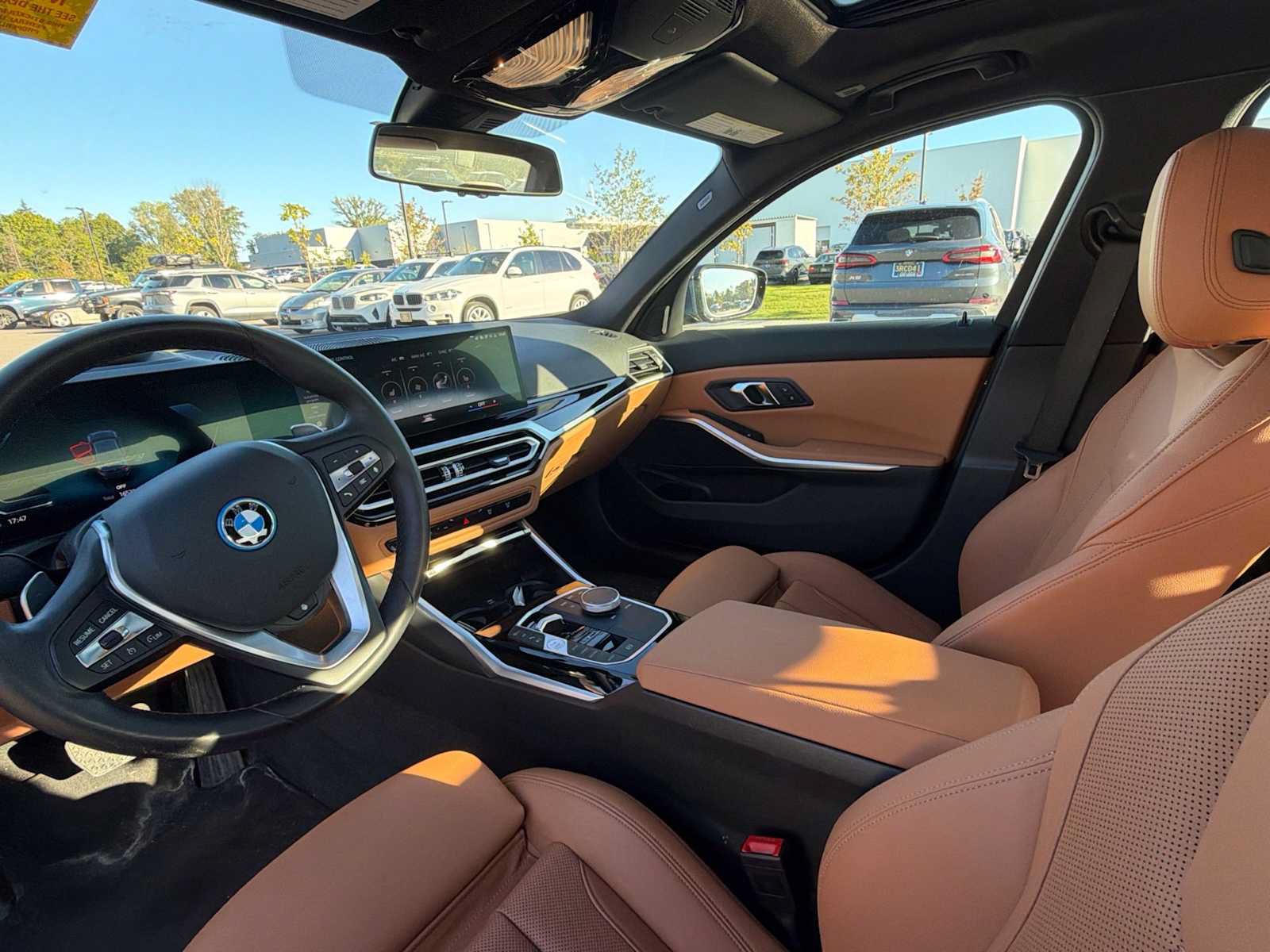 Used 2024 BMW 330e xDrive w/ Premium Package AWD/4WD image 23