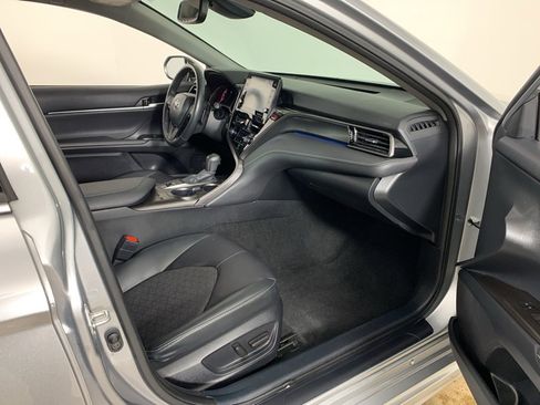 Used 2024 Toyota Camry XSE image 38