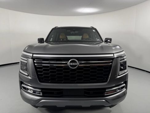 Used 2025 Nissan Armada Platinum Reserve AWD/4WD image 2