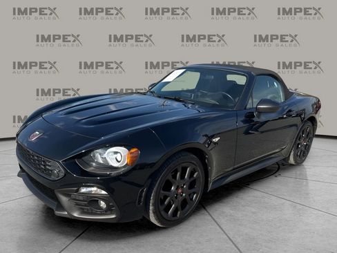 Used 2017 FIAT 124 Spider Abarth image 1