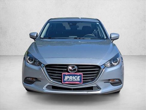 Used 2018 MAZDA MAZDA3 Sport FWD image 2