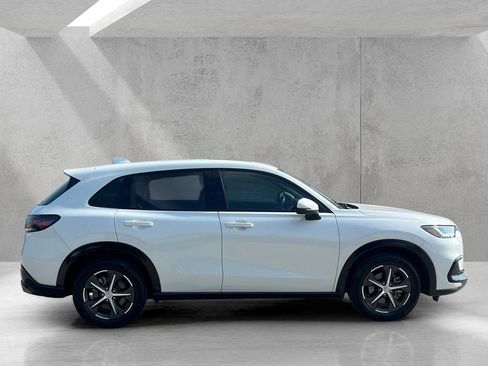 Used 2023 Honda HR-V EX-L image 4