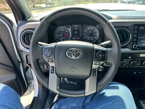 Used 2023 Toyota Tacoma TRD Sport w/ Technology Package image 36