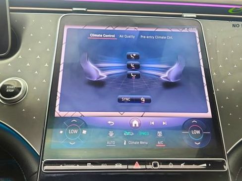 Used 2022 Mercedes-Benz EQS 450+ Sedan image 52