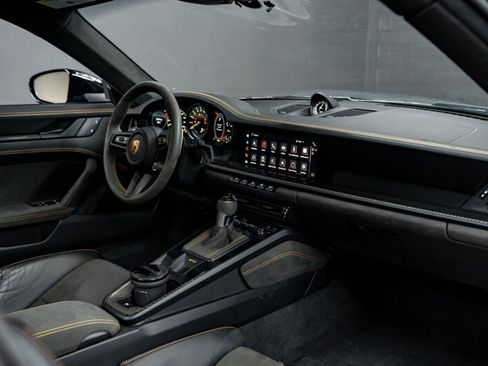 Used 2022 Porsche 911 GT3 RWD image 17