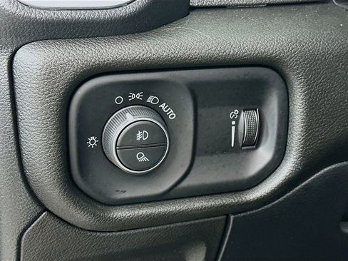Certified 2022 RAM 1500 Big Horn AWD/4WD image 18